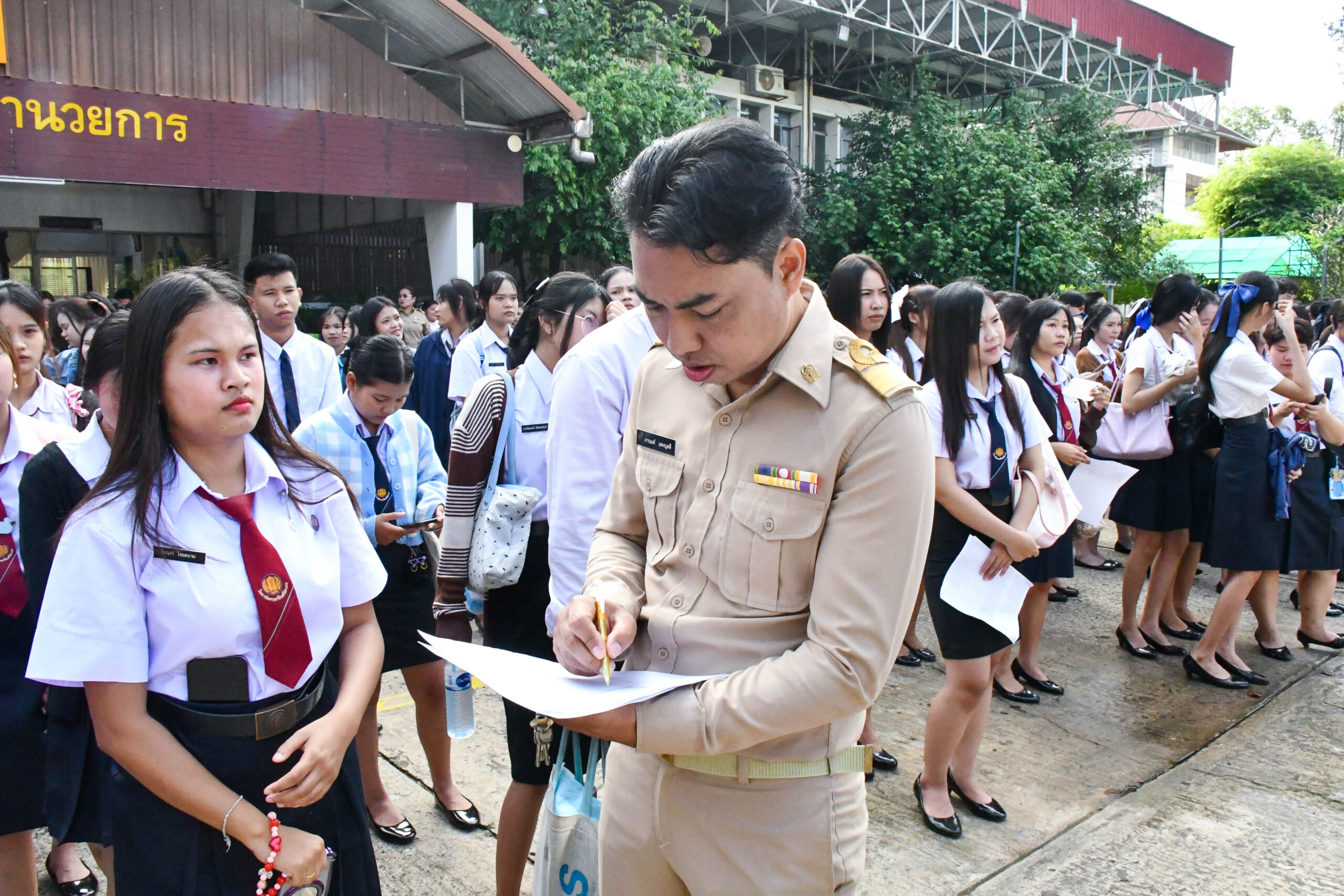 วิทยาลัยการอาชีพศรีสะเกษจัดกิจกรรมหน้าเสาธงต้อนรับเปิดภาคเรียนที่ 2 ปีการศึกษา 2569
